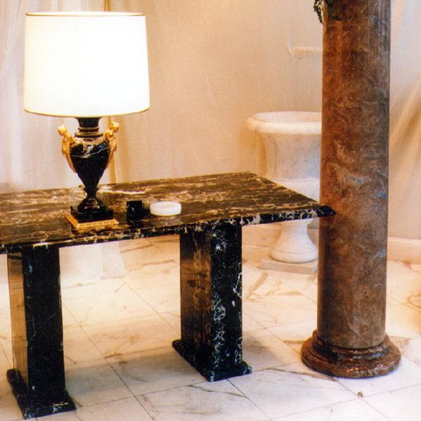 Esstisch, Couchtisch oder Konsole aus Marmor, Sandstein, Muschelkal und