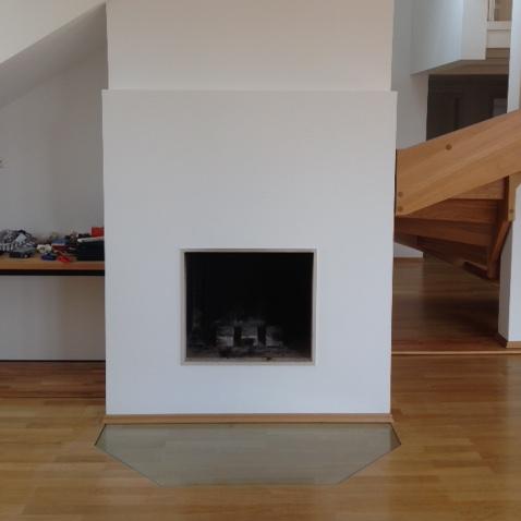 Individuelle Gestaltung von Kaminen mit Kamineinsatz , Kaminofen oder